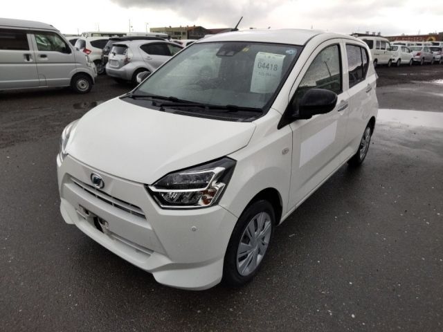 4418 Daihatsu Mira e s LA350S 2019 г. (LUM Nagoya Nyusatsu)